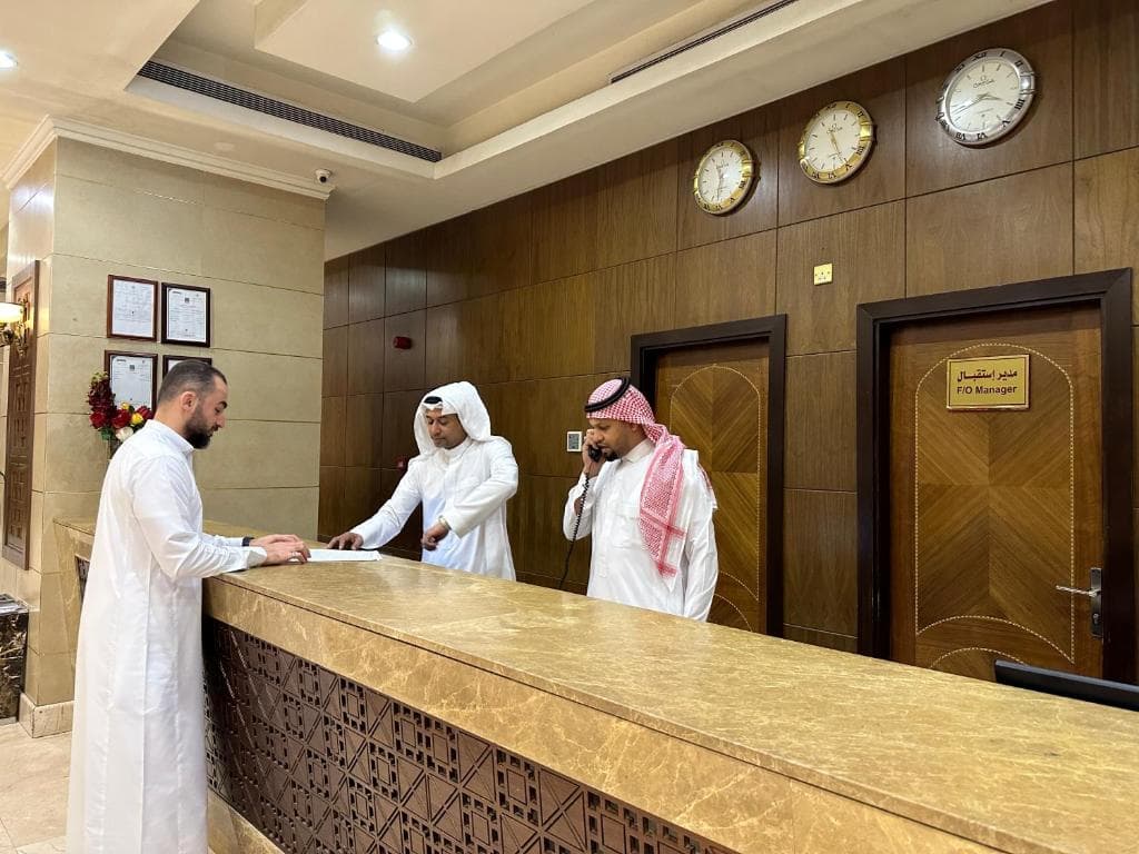 فندق رمادا دار الفائزين